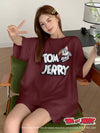 DAZY TOM AND JERRY X DAZY طقم بيجاما قصير الأكمام مطبوع عليه رسائل، واسع وكاجوال