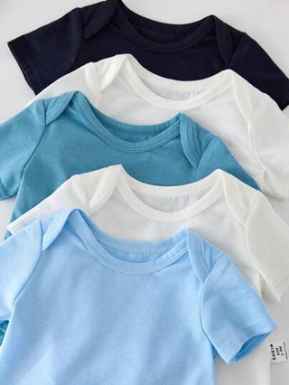 SHEIN دوزمود 5 طقم للأطفال من الرضع من الفتيان، رومبير ناعمة ومريحة بأكمام قصيرة برقبة مستديرة وبلون سادة محبك