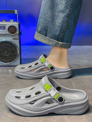 صنادل للرجال مفرغة السطح ، صنادل صيفية خارجية مقاومة للاصطدام مغلقة الأصابع ، صنادل شاطئية وداخلية مقاومة للانزلاق وللاستخدام ، وأسفل سميك