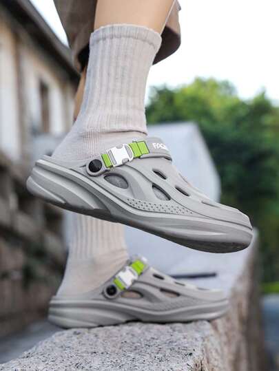 صنادل للرجال مفرغة السطح ، صنادل صيفية خارجية مقاومة للاصطدام مغلقة الأصابع ، صنادل شاطئية وداخلية مقاومة للانزلاق وللاستخدام ، وأسفل سميك