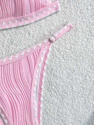 طقم تانكيني حريمي Bikinx بدلة السباحة التانكيني ذات الألوان المتداخلة والكشكشة بتصميم للعطلات
