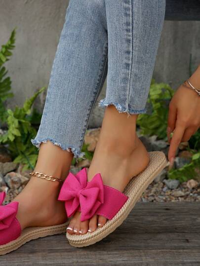 PEIYUMI صندل نسائي مسطح مزين بفيونكة، نعل خفيف للصيف، وحيد EVA مضاد للانزلاق، شبشب شاطئ للسيدات