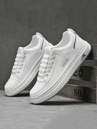 أحذية رياضية كاجوال منخفضة القمة للرجال مريحة ذات قاع طري للقدم، من الجلد المتنفس والغير قابل للانزلاق