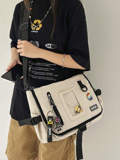 حقيبة رسول متعددة الاستخدامات للرجال، حقيبة كتف عادية كبيرة السعة بتصميم يناسب الجنسين، مزينة بالرقع والاكسسوارات، بطراز انستغرام