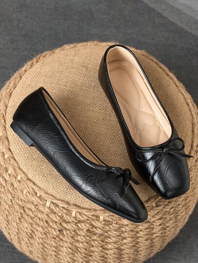 زوج من أحذية نسائية ذات أصابع مربعة مسطحة، من الجلد الناعم للمكتب، متعددة الاستخدامات، كاجوال، بنمط المشاة، سهلة الارتداء، ذات نعل ناعم، بطراز جنوي، أحذية للمواصلات