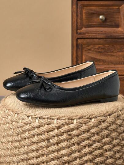 زوج من أحذية نسائية ذات أصابع مربعة مسطحة، من الجلد الناعم للمكتب، متعددة الاستخدامات، كاجوال، بنمط المشاة، سهلة الارتداء، ذات نعل ناعم، بطراز جنوي، أحذية للمواصلات