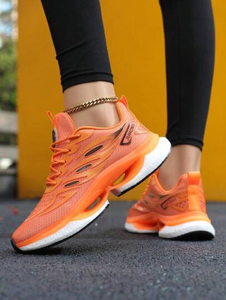 أحذية جري خفيفة الوزن منفذة للهواء للنساء - أبيض وأزرق نيلي بنمط كاجوال عالي العنق بخيط أربطة وبنعل سميك مبطن من مادة TPU، أحذية مشي مريحة للاستخدام في كل الأوقات للرحلات والجيم والاستخدام اليومي (المقاس 36-45 أوروبي)، ببطانة داخلية مرنة