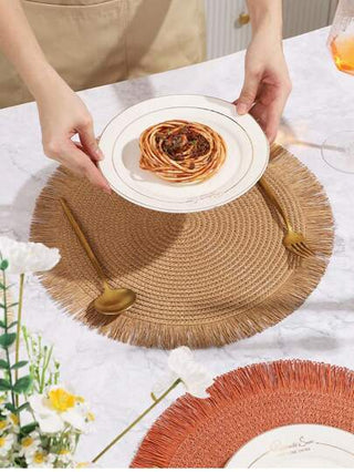 2 قطعة/8 قطع حصيرة مستديرة مضفورة من الورق بخيوط الشراشيب مقاس 38 سم ،حصيرة طاولة مقاومة للحرارة،ديكور أواني الطعام في الفنادق والمطاعم،ديكور طاولة الطعام في غرفة المعيشة،وسادة مانعة للانزلاق، مناسبة لحفلات المنزل والأعراس