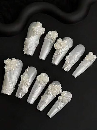 قالب فن الأظافر 3D بزخرفة وردة عقدة قطعة واحدة،زخرفة أظافر رقيقة بفراشة من الحرير الوردي