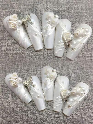 قالب فن الأظافر 3D بزخرفة وردة عقدة قطعة واحدة،زخرفة أظافر رقيقة بفراشة من الحرير الوردي