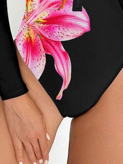SHEIN Swim قطعة واحدة بلوزة نسائية طويلة الأكمام برقبة مزيفة، مطبوعة بزهور، للرياضات العشوائية والتزلج على الأمواج