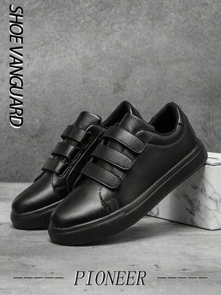 أحذية رياضية منخفضة الكعب جلدية سوداء كلاسيكية ذات تصميم ألوان متعددة، باستخدام مشابك وفتحات، بياقة مستديرة، متعددة الاستخدامات للارتداء اليومي، مريحة وخفيفة الوزن، كاجوال ورسمي