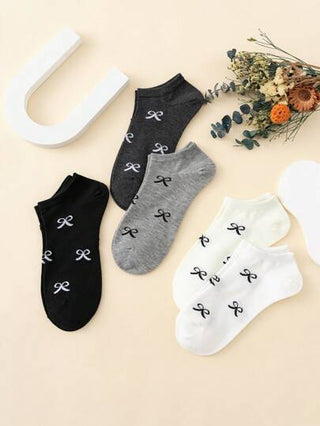 5 أزواج جوارب الكاحل المتعددة الألوان للنساء ذات تصميم الرسوم المتحركة الكرتونية، جوارب رياضية زوجية، جميع المواسم، مقاسات أوروبية وأمريكية، مريحة وقابلة للتنفس وبتصميم متين ومصنوعة من خامات عالية الجودة، غير تعرقية، مناسبة للارتداء اليومي