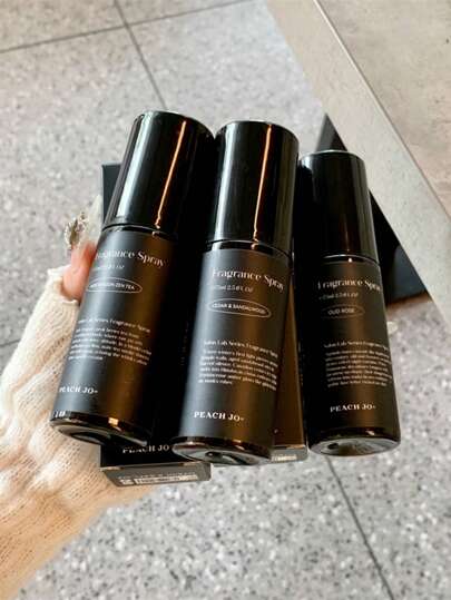 PEACH JO+ 1 قطعة /75 مل رذاذ منعش للهواء ، رذاذ عطري من سلسلة Salon Lab برائحة الأرز والصندل / الدراجون الأخضر زين الشاي / عود الورد ، منعش الهواء الأنيق ، رشاش السعادة ، يحتوي على طراوة طبيعية دائمة وطبيعة ساحرة ، يطلق روائح أنيقة من الزهور...