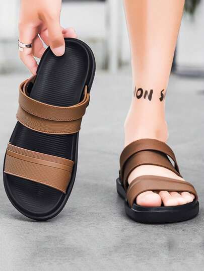 صنادل رجالية كاجوال، مريحة، خفيفة الوزن، غير زلقة، بتصميم إصبعي، موديل كاجوال للخروج والشاطئ والرياضة الصيفية