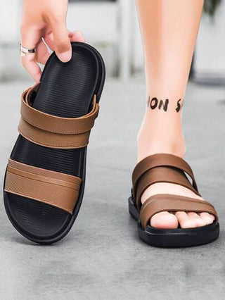 صنادل رجالية كاجوال، مريحة، خفيفة الوزن، غير زلقة، بتصميم إصبعي، موديل كاجوال للخروج والشاطئ والرياضة الصيفية