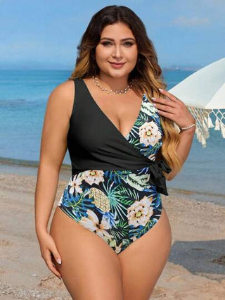 SHEIN Swim Curve مجموعة بكيني ذو حمالات رفيعة لون واحد لحجم كبير 2 قطعة، بسيط وعصري للعطلات الشاطئية