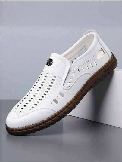 أحذية كاجوال رجالية للصيف متوفّرة للإرتداء السهل، مصنوعة من أعلى مُنفذ هوائياً مع نعل مُضاد للانزلاق وماصّ للصدمات، فتحة جانبية مرنة، مناسبة للتنقل في المدينة والنزهات في الهواء الطلق