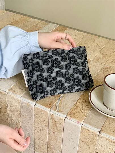 حقيبة مكياج، حقيبة مستحضرات تجميل محمولة للنساء، محفظة عملات معدنية وحقيبة تنظيم أدوات التجميل والمساحيق، حقيبة تخزين مجموعة السفر، حقيبة مكياج لفوط صحية، حقيبة سفر للنساء، حقيبة غرفة الغسيل للسفر