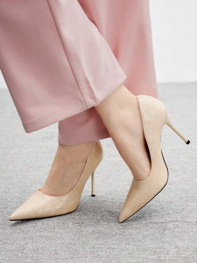 CUCCOO BIZCHIC حذاء كعب ذات كعب عالي برؤوس مدببة لون أحادي للنساء، موضة صيفية