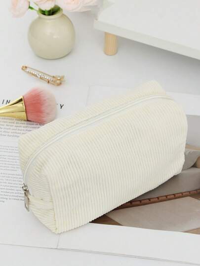 1 حقيبة مكياج أبيض نقي ناعم وعصري ذات سعة كبيرة وسوست للسفر والعطلات، أساسيات التجميل للفوط الصحية والقطن والسماعات والشاحن والأحمر الشفاه والعطور ومنتجات العناية بالبشرة والجمال، ديكور المنزل، هدايا الأم والنساء والممرضات والطالبات، مفاتيح