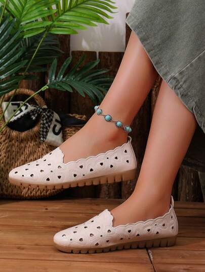 أحذية نسائية ذات نمط مجوف لجميع الفصول، موديل كلاسيكي قديم، منفذ للهواء بخاصية السحب على، قاعدة ناعمة ومضادة للانزلاق، أحذية كاجوال مريحة ومتعددة الاستخدامات