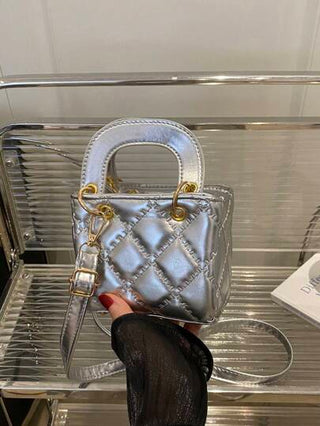 قطعة واحدة لحقيبة يد أنيقة مربعة صغيرة للسيدات من الجلد الصناعي PU ذات إغلاق بسوستة، موضة جديدة ومتناسقة بألوان نشطة ومنعشة، بطراز بنوتة، مع حزام كتف قابل للتعديل يمكن ارتدائها على الكتف أو متقاطعة، كاجوال وأنيقة، مناسبة للخروج أو كهدية لأصدقاء