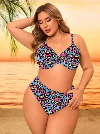 SHEIN Swim Curve مجموعة بكيني ل- المرأة الحجم الكبير مطبوعة بنقشة النمر الأسود والأبيض، مجموعة من قطعتين مع حمالة غير سلكية