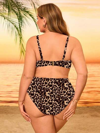 SHEIN Swim Curve مجموعة بكيني بمقاسات كبيرة للنساء من قطعتين، بطبعة نمر أبيض وأسود عشوائية، مع سلك تحديد الصدر