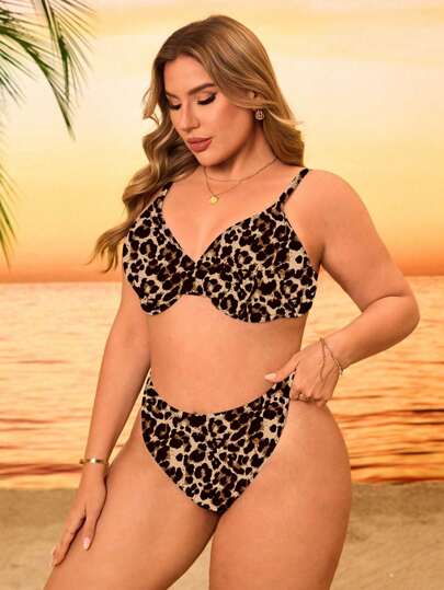 SHEIN Swim Curve مجموعة بكيني بمقاسات كبيرة للنساء من قطعتين، بطبعة نمر أبيض وأسود عشوائية، مع سلك تحديد الصدر