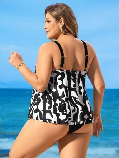 Swim Lushoire بيكيني سباحة للمرأة ذات الحجم الكبير، مكون من قطعتين: سروال مخطط بشكل مثلث وصدرية محبوكة