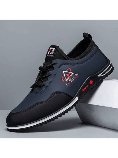 أحذية رياضية كاجوال جديدة للرجال، بسير مطاطي قابل للضبط، أعلى من جلد PU مريح، مقاوم للماء والأوساخ، بطباعة حرف أحادي اللون، بتصميم لوفر سهل الارتداء، أنيقة للشارع والخارج بطراز بسيط أبيض، مناسبة للأعمال والكاجوال والرياضة والحفلات طوال المواسم