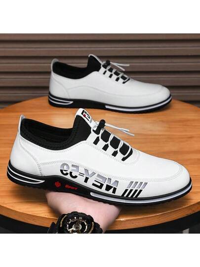 أحذية رياضية كاجوال رجالية، أحذية رياضية عصرية، مزودة برباط مطاطي قابل للتعديل ، من جلد PU مريح، مقاوم للماء والأوساخ، بطبعات حرفية ذات لون أحادي، أحذية لوفر سهلة الارتداء، أنيقة للأنشطة اليومية والخروجات والحفلات، أحذية بيضاء بسيطة للتنقل وقضاء الوقت مع