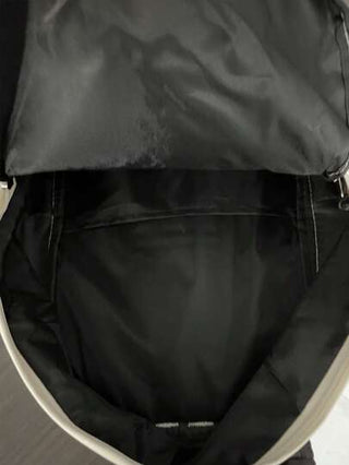 حقيبة ظهر مدرسية كلاسيكية أساسية ذات موحد اللون مزودة بسحاب، مع تقسيمة لحمل الحاسوب، حقيبة متعددة الاستخدامات، رياضية، ذات جودة عالية مع حزام قابل للتعديل، وجيوب متعددة والتصميم مريح وخفيف الوزن، ذات سحاب مزدوج مناسبة للاستخدام في الرحلات والسفر، مثالية ل