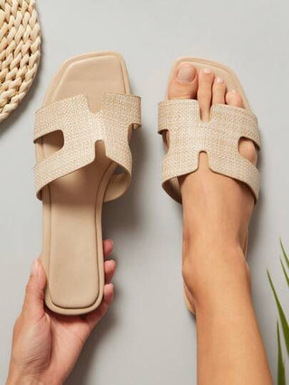 SHUZIA صندل شقة من الخوص ، كاجوال ومريح للنساء