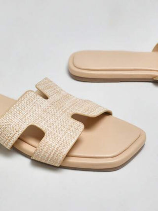 SHUZIA صندل شقة من الخوص ، كاجوال ومريح للنساء