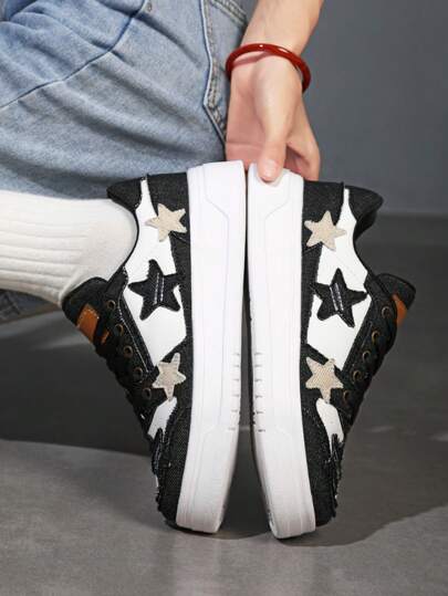 أحذية رياضية كاجوال للنساء ، مريحة ومنفذة للهواء وخفيفة الوزن باللون الأبيض والأسود