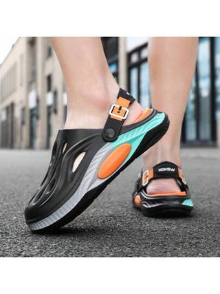 صنادل شاطئ يمكن ارتدائها من كلا الجنسين، من الإيفا (EVA) ذات تصميم قطعة واحدة بنعل سميك وخفيف الوزن، مثقوبة للتهوية وقابلة للإزالة والغسل، بتصميم ملون باللون الأسود والبرتقالي، مناسبة للرجال والنساء، للارتداء اليومي والشاطئ