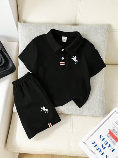 SHEIN طقم قطعتين من الكنزة الفضفاضة ذات الأكمام الراجلان بالرقبة المستديرة والشورت المحبوك، مناسب لارتداء الربيع والصيف داخل المنزل وخارجه