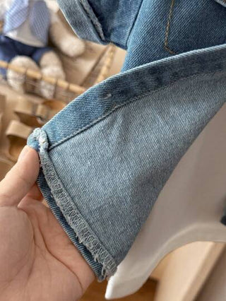 مجموعة 3 قطع ملابس صبي رضيع للربيع/الصيف: جاكيت بدون أكمام بيضاء ، جاكيت قصيرة الأكمام ذات ياقة جينز ، وشورت جينز ، أناقة بسيطة ، تصميم مناسب ، مناسبة للعب بالخارج ، الراحة المنزلية ، والحفلات