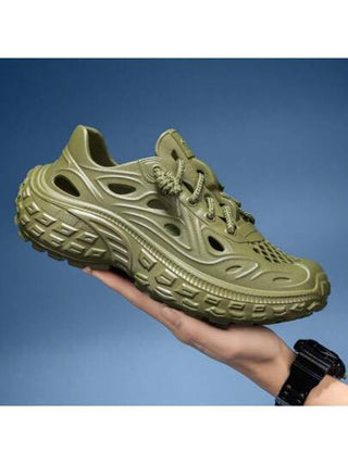 صنادل شاطئية كاجوال متعددة الاستخدامات للرجال، موديل صيف 2025 مانعة للانزلاق مع قاعدة ناعمة مريحة سهلة الارتداء وذات فتحات