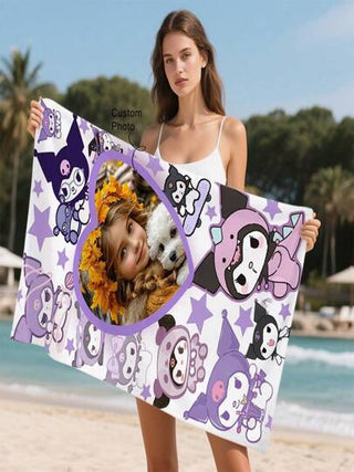Sanrio قطعة واحدة من منشفة الشاطئ المخصصة ذات تصميم كوروميQمن شركة سانريو الرسمية، يمكن تخصيصها بصور، مصنوعة من الميكروفايبر الناعم والجاف سريعًا، امتصاص عالي للماء، بتصميم عصري، مناسبة للاستخدام في الحمام والمسبح والشاطئ والمنزل