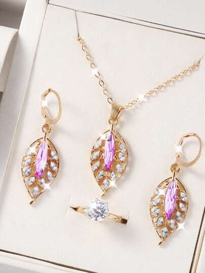 4 قطع/مجموعة قلادة وأقراط وخاتم مجموعة من النساء مزينة بأوراق الأشجار والكريستال