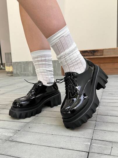 أحذية أوكسفورد حريمي DareSee أحذية أوكسفورد برباط أمامي على من المنصة، أحذية نسائية ذات كعب سميك بريطاني الطراز باللون الأسود، أحذية مارى جين جديدة للربيع والخريف بنعل سميك ومقدمة مدورة لموسيقى أحداث FestY2K