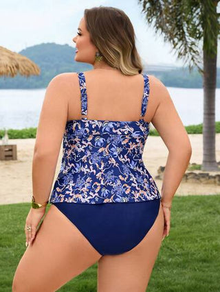 SHEIN CURVE+ مجموعة ملابس علوية كروب مطوية وسروال سباحة من الأزهار قابلة للتعديل للمرأة بمقاسات كبيرة، بدلة سباحة للعطلات البحرية