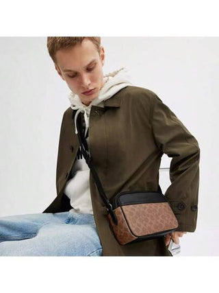 Coach حقيبة كروس بودي جلدية جراهام 23 حقيبة كتف صغيرة للرجال مع حزام قابل للتعديل