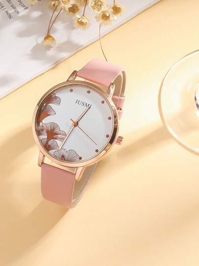 مجموعة من 13 قطعة ساعة بعقارب الكوارتز مزينة بنقوش من أحجار الراين على الميناء وسوار جلدي متناسق، إضافة إلى مجموعة متنوعة من أقراط أنيقة، مناسبة كهدية عيد ميلاد أو للاستخدام اليومي