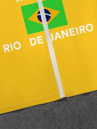 SHEIN قميص قصير الأكمام كاجوال مناسب للأولاد المراهقين، لعبة كرة القدم، موضوع البرازيل، طباعة جرافيك، بياقة بولو وسحاب