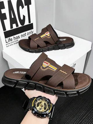 صنادل للرجال ذات كعب سميك، لون بني للاستخدام الخارجي وللحمام سهلة الارتداء، مقاومة للماء والروائح الكريهة، صنادل كاجوال مريحة وأنيقة المقاس من 39-45(ينصح بطلب مقاس أكبر بمقدار واحد)