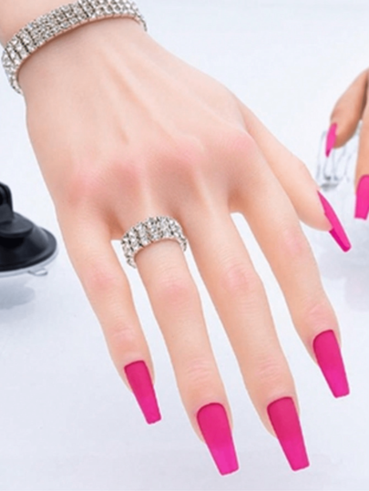 قطعة واحدة يد تدريب الأظافر رقم 3 يد صناعية للزنجبيل مطاطية لممارسة الأظافر نموذج يد للتدريب لينيفم